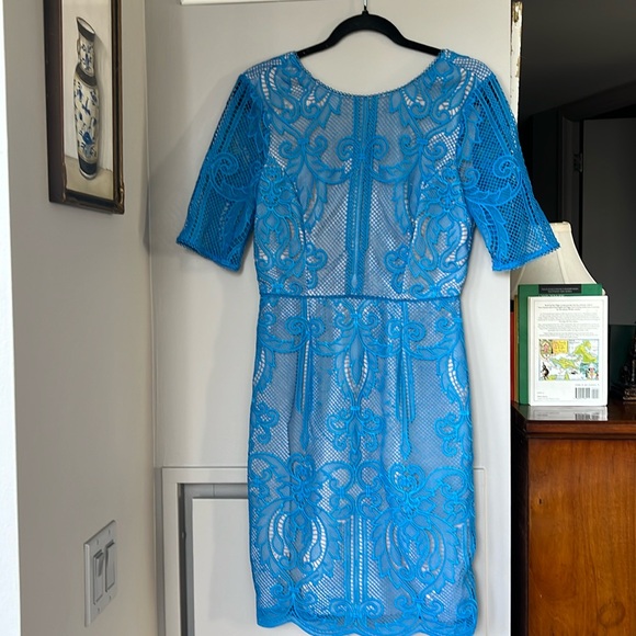REISS Blue Zola Lace Fitted Dress, size 10 - Picture 5 of 16